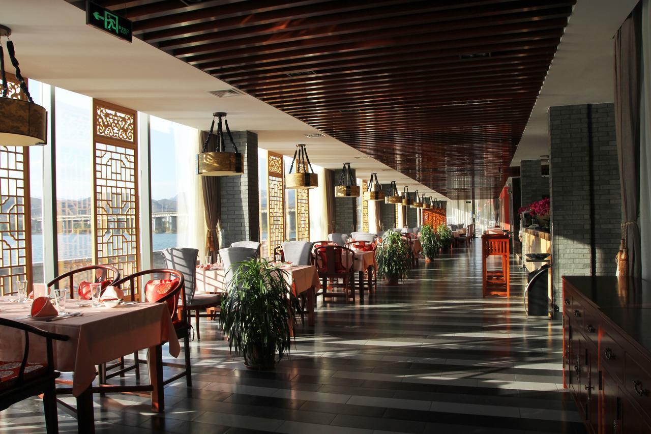 Beijing Dragon Spring Hotel Ngoại thất bức ảnh